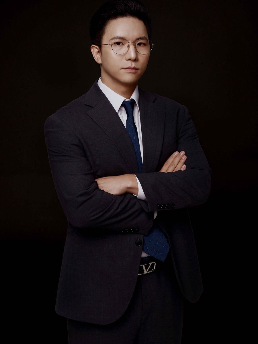 Portrait of Hyunseo Lim, Managing Attorney